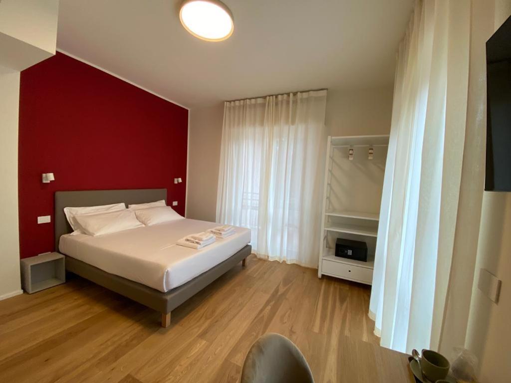 Foresteria Dansi Varèse Extérieur photo